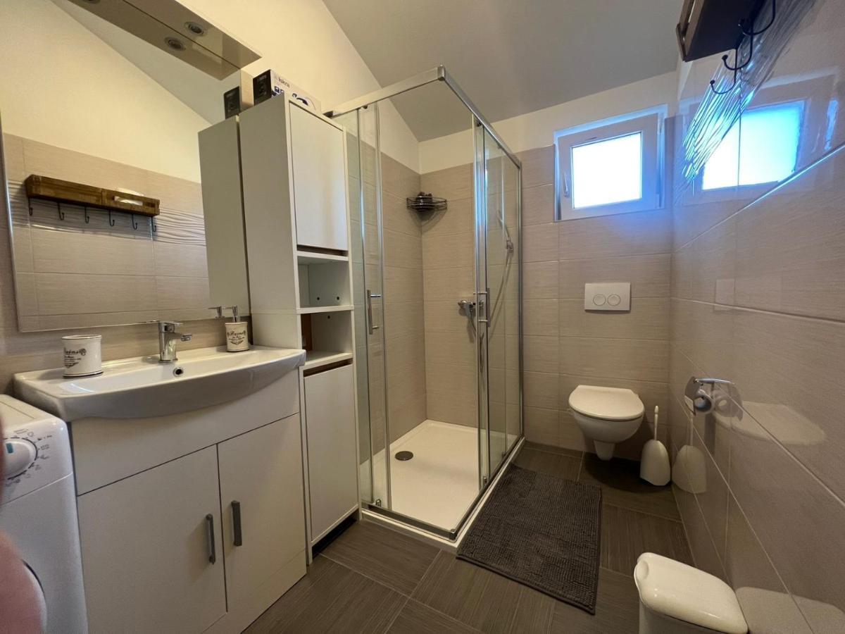Apartman Lorena Lakmartin ภายนอก รูปภาพ