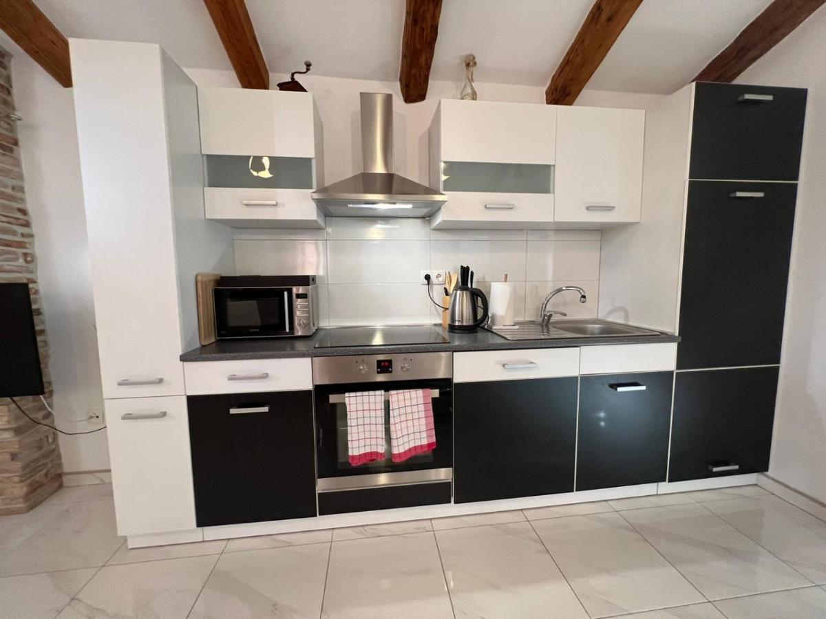 Apartman Lorena Lakmartin ภายนอก รูปภาพ
